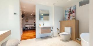 210 W RITTENHOUSE SQUARE Gallery 45