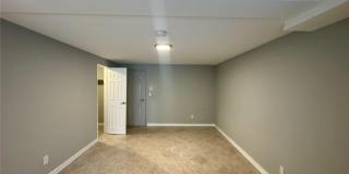 470 E Broadway Gallery 5