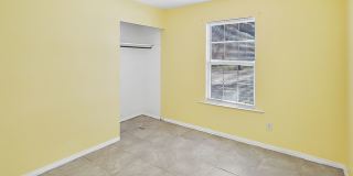 Charming 3 Bedroom in Pipers Meadow Gallery 13