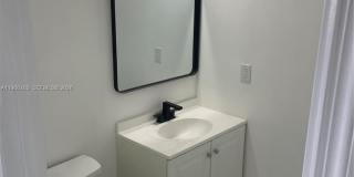 703 NE 195th St Gallery 23