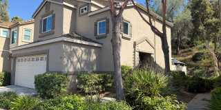 Rare Discovery Hills Gem – 3 Bedroom Home with Serene Backyard Oasis Gallery 1
