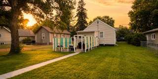 Charming Downtown Historic Fully Furnished Rental Gallery 17