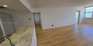 5600 Collins Avenue Gallery 10
