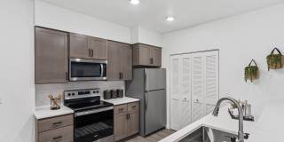 The Oliveen Gallery 46