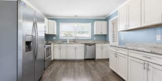 **WATERFRONT RENTAL WITH DEEP WATER ACCESS in Grandview Shores!** Gallery 12