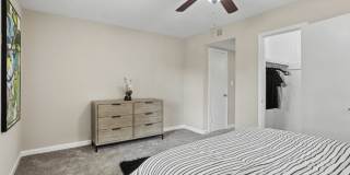 Brentwood Apartments Gallery 17