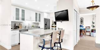 10909 SW 113th Pl Gallery 7