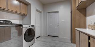 1027 W 19TH Street Gallery 63