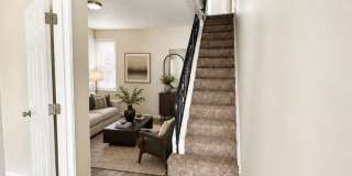 Spacious Pet-Friendly 3-Bedroom Home with Central Air & In-Unit Laundry – 3104 Hartville St Gallery 4