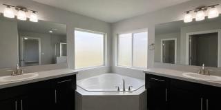 Spacious 4-Bedroom Home with Balcony and Fenced Yard in Marysville Gallery 28