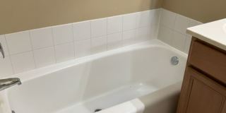 Beautiful 3 BR / 2.5 BA Townhouse for Rent Gallery 23
