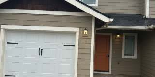 Available now! 3 bedroom ~ 2.5 Bathroom stylish home in Adair Village! Gallery 1