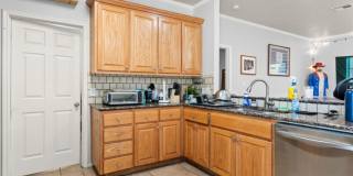 5 bed 4 bath near campus! Gallery 5