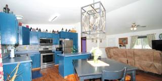 3 Bed / 2 Bath / 2 Car Garage Ranch Style Home Gallery 8