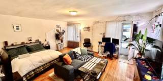 243 W RITTENHOUSE Street Gallery 1