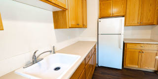 Farmington Oaks Gallery 3