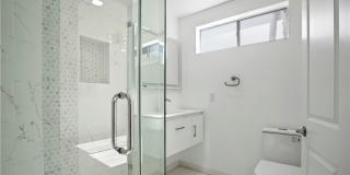 10848 Huston Street Gallery 21