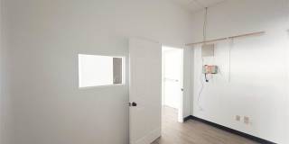 610 E Tyler Street Gallery 10