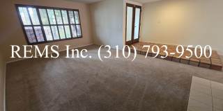 Large 4 Bedroom Single-Family Home with Pool & 2-Car Garage Gallery 4