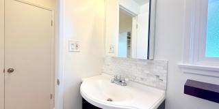 Fantastic 3 bed - 2 bath Home with backyard in North Hills Gallery 27
