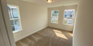 Room for Rent in 3 Bedroom Townhome at Princess Lita Way Gallery 24