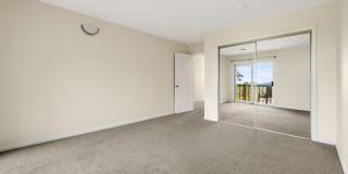 2-Bedroom, 2-Bathroom Condo with Stunning Downtown Views Gallery 20