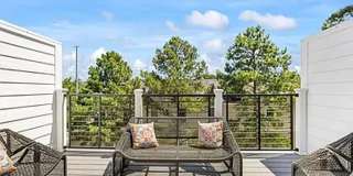 COMING SOON |3 BR/4.5B Newly Renovated Townhome | • 1-car garage |Loft Bonus Room w/Rooftop terrace| In Dilworth! Gallery 33