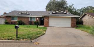 LARGE HOME IN COLONIAL PARK Gallery 3