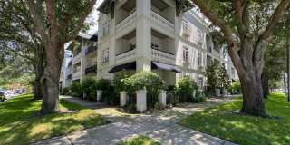 2064 HERSCHEL Street Gallery 1