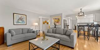 Fully Furnished Modern Home With Great Location Gallery 1