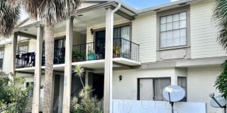 6065 Village Circle Gallery 1