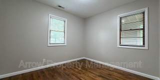 2122 North 32nd Street Gallery 12