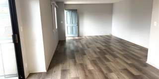 10885 Walnut Street Gallery 11