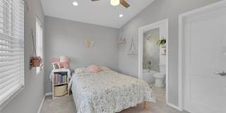 640 NE 17th Way Gallery 18