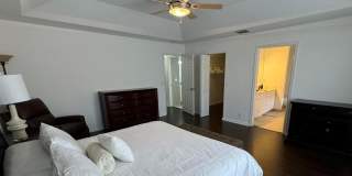 13519 Fountain View Boulevard Gallery 6