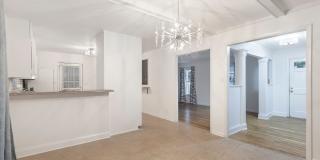 Spacious 3bd/2ba w/ 2 Car Garage and Large Fully Fenced Backyard!! Gallery 1