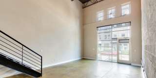 Cool and modern urban loft in Uptown Charlotte! Gallery 16
