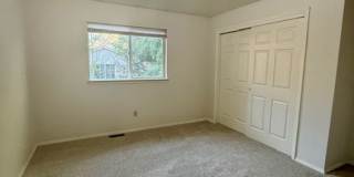 4 Bedroom, 2 Bathroom Duplex - Pet Friendly Gallery 33