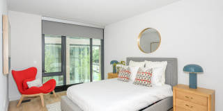 Azure National Landing - Apartments & Townhomes Gallery 22