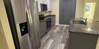 1159 MACFARLANE AVENUE Gallery 13