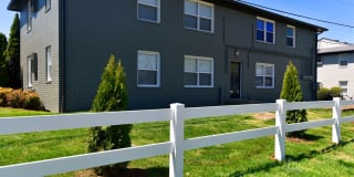 The Enclave Gallery 22