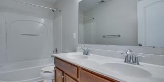 Lovely Townhome with 2 Car Garage Lovely Townhome with 2 Car Garage Gallery 24