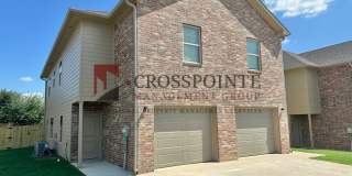 3 Bedroom 2.5 Bathroom Townhomes at Villa Rosa! Now offering 1/2 OFF FIRST FULL MONTHS RENT! Gallery 1