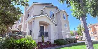 Bright and Airy 3BD/2.5BA Townhouse in Shadowhawk Community, Danville- Available NOW! Gallery 1
