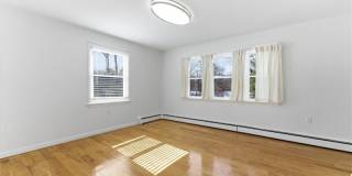 549 Ewing Ave Gallery 1