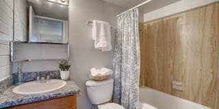 University Manor Apartments Gallery 6