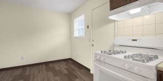 2 Bedroom Spacious Townhouse Gallery 27