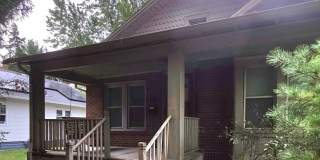 Two Bed Bungalow near Mattis Ave Gallery 1