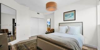 1900 SE 2nd St Gallery 30