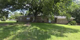 318 W Bell Gallery 1
